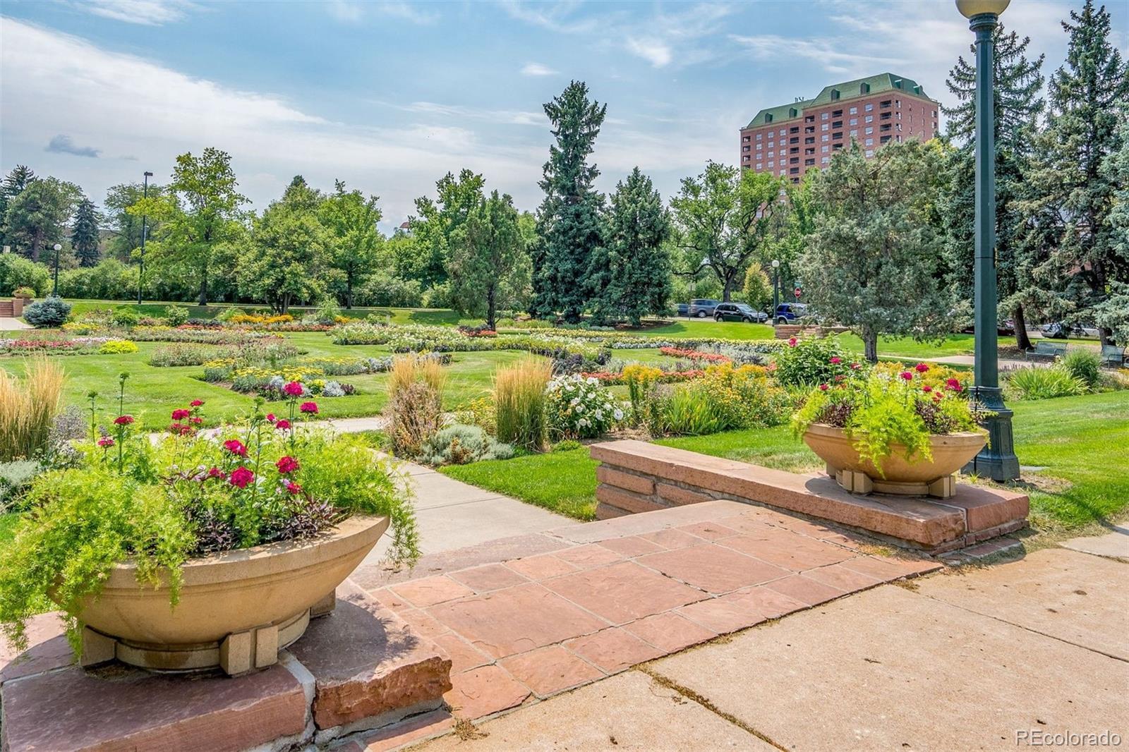 MLS Image #24 for 544 n pearl street,denver, Colorado
