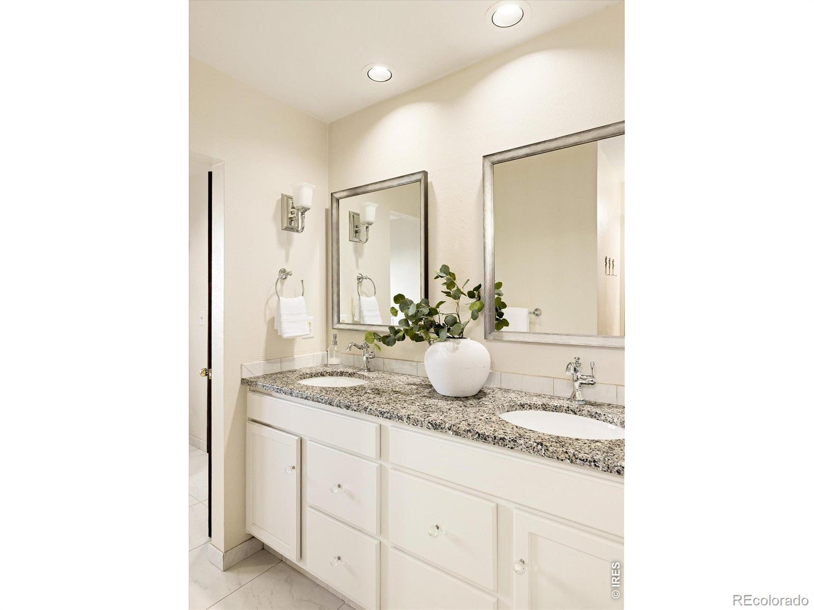 MLS Image #21 for 124  deer trail circle,boulder, Colorado