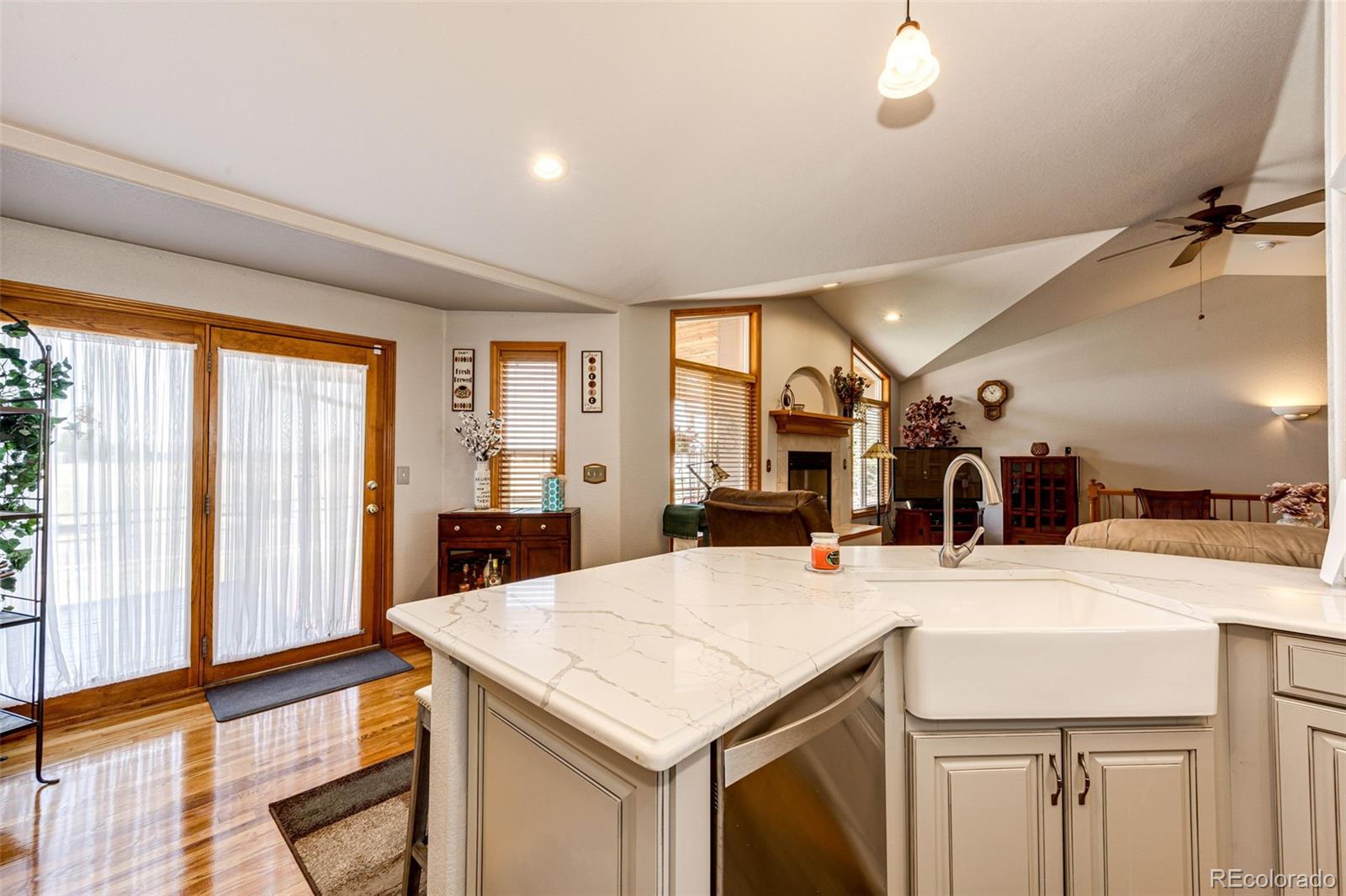 MLS Image #13 for 859  shoshone street,strasburg, Colorado