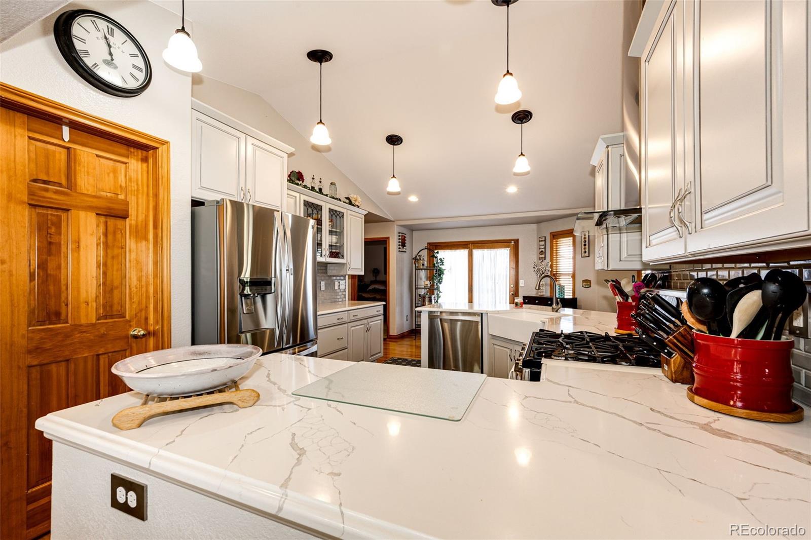 MLS Image #14 for 859  shoshone street,strasburg, Colorado