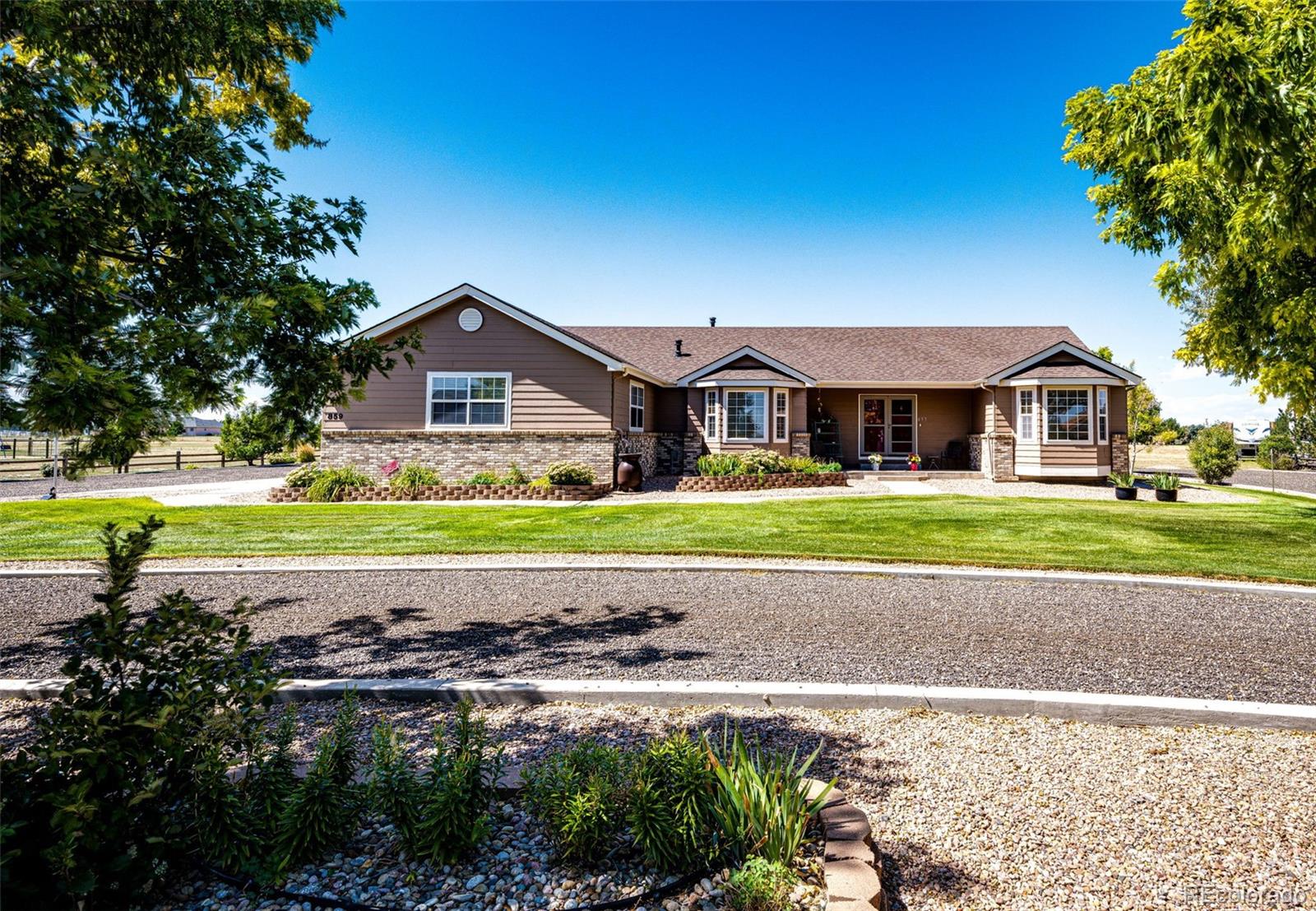 MLS Image #39 for 859  shoshone street,strasburg, Colorado