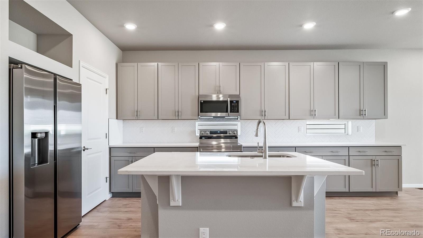 MLS Image #3 for 17579 e 103rd dr. ,commerce city, Colorado