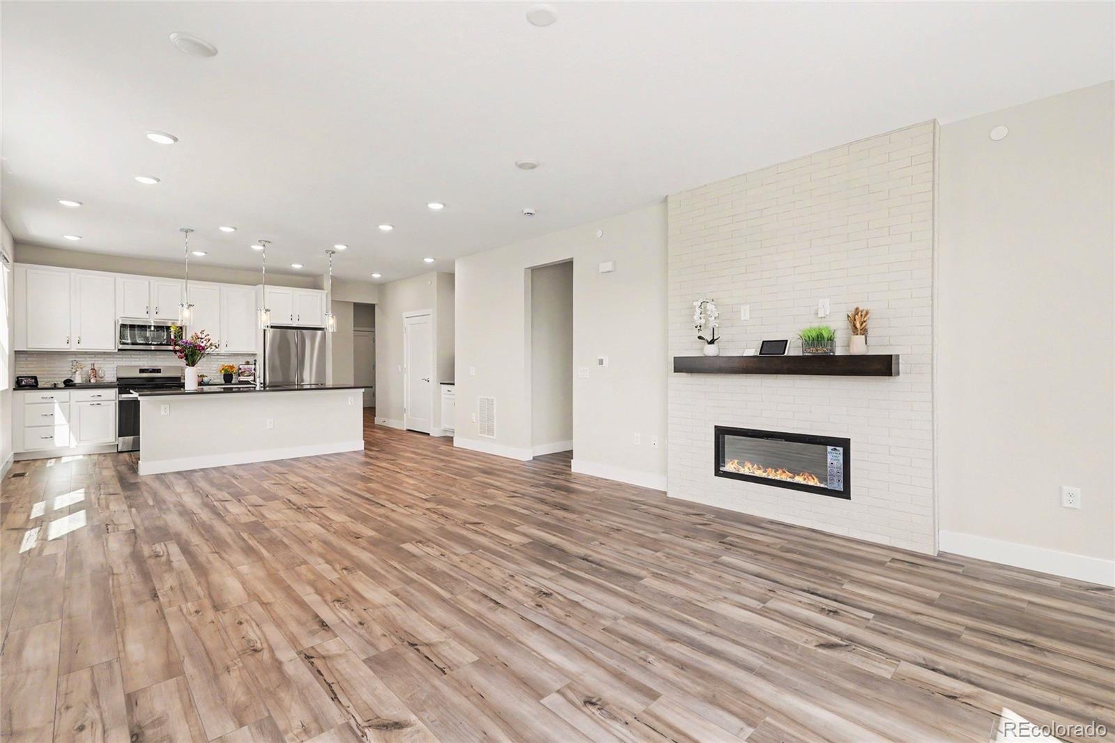 MLS Image #5 for 6874  zuni court,denver, Colorado