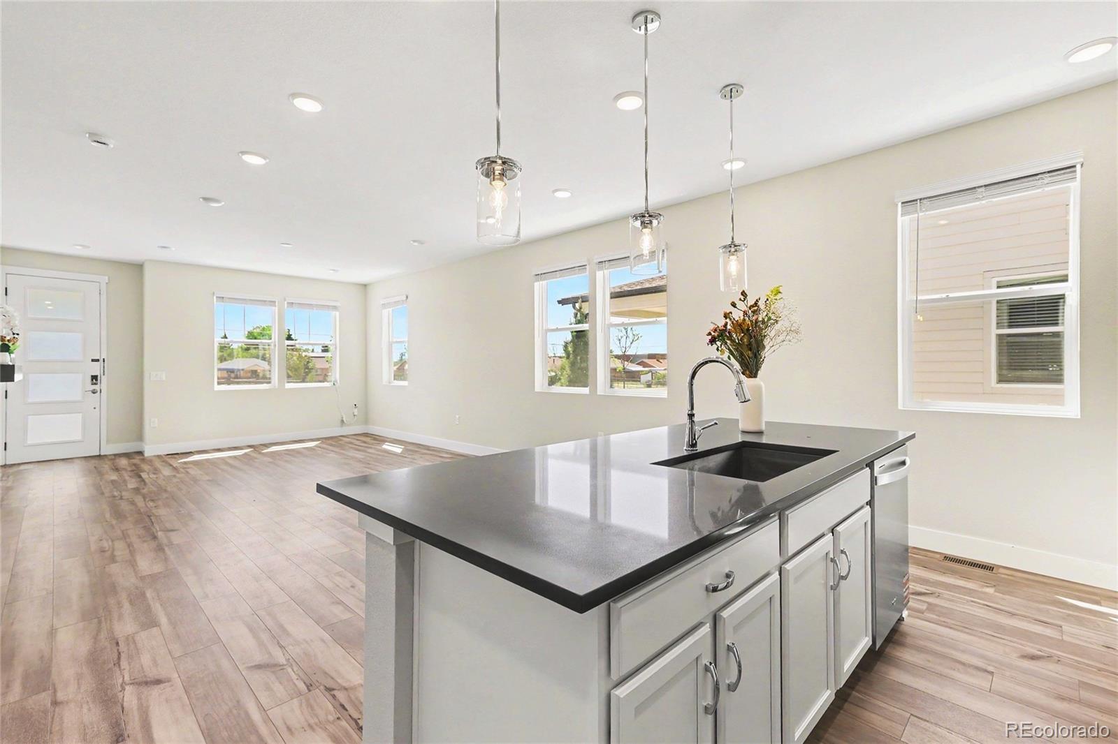 MLS Image #8 for 6874  zuni court,denver, Colorado