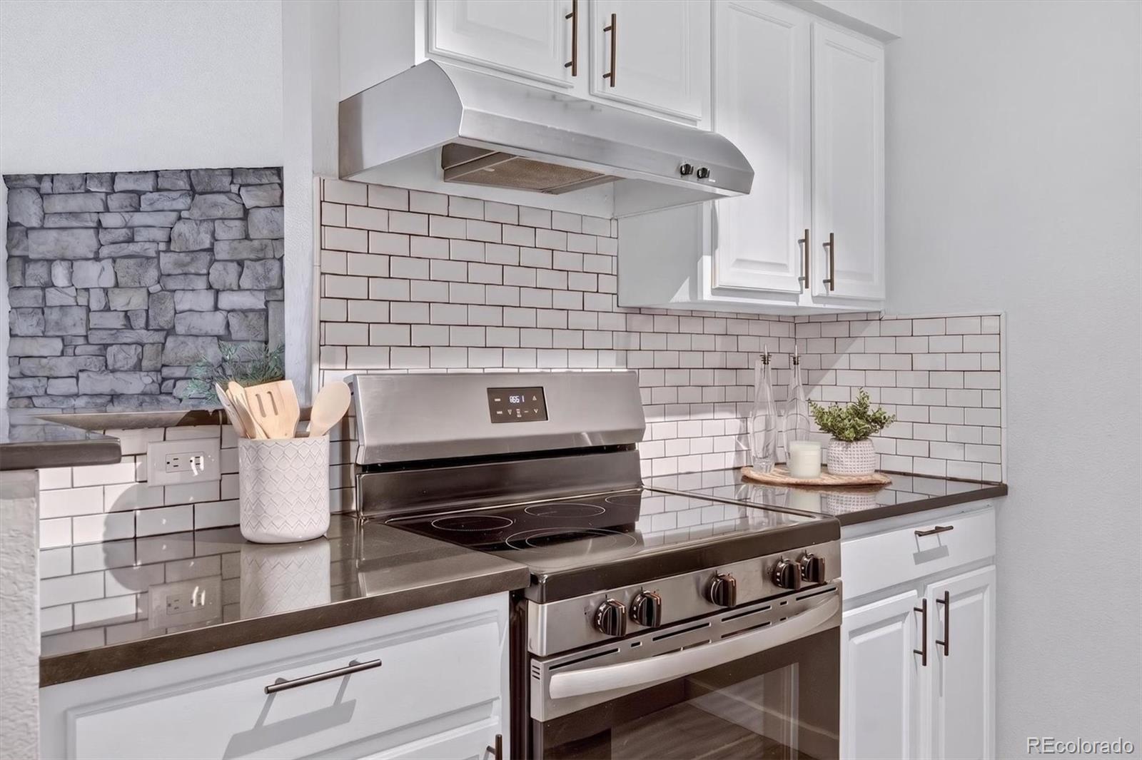 MLS Image #21 for 10150 e virginia avenue 19-102,denver, Colorado