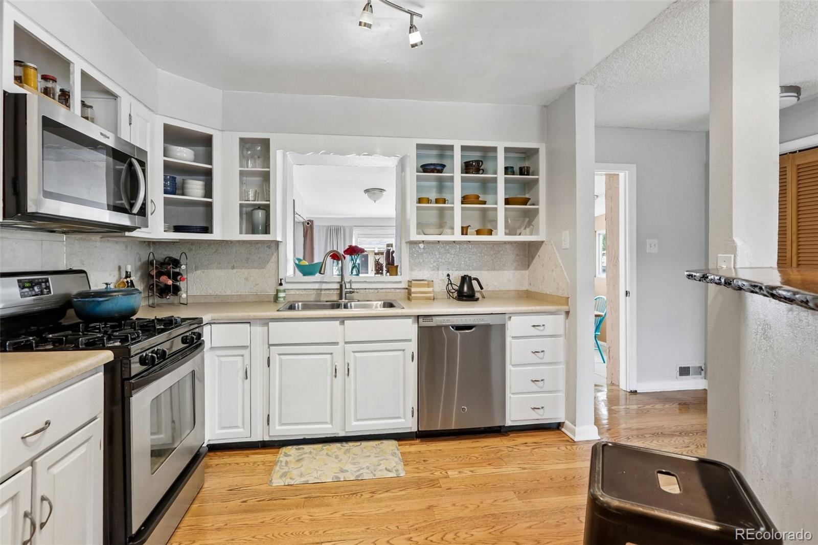 MLS Image #10 for 1694 s wolff street,denver, Colorado