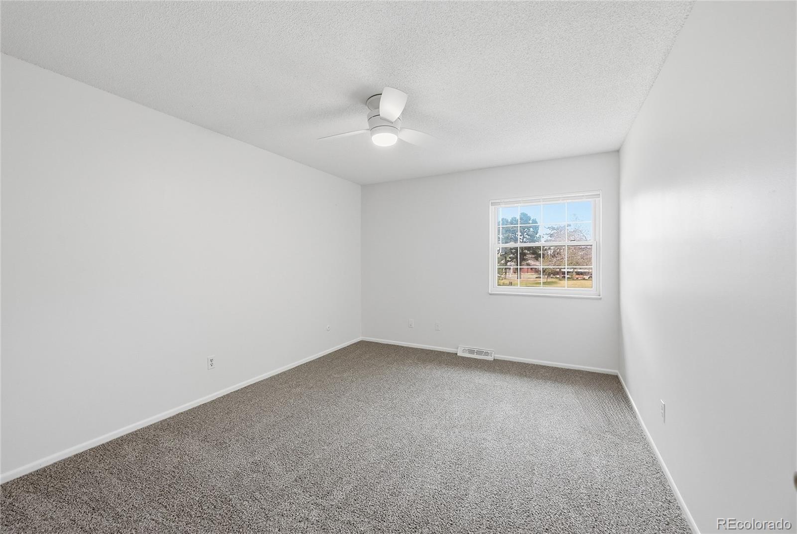 MLS Image #15 for 2770 s heather gardens way,aurora, Colorado