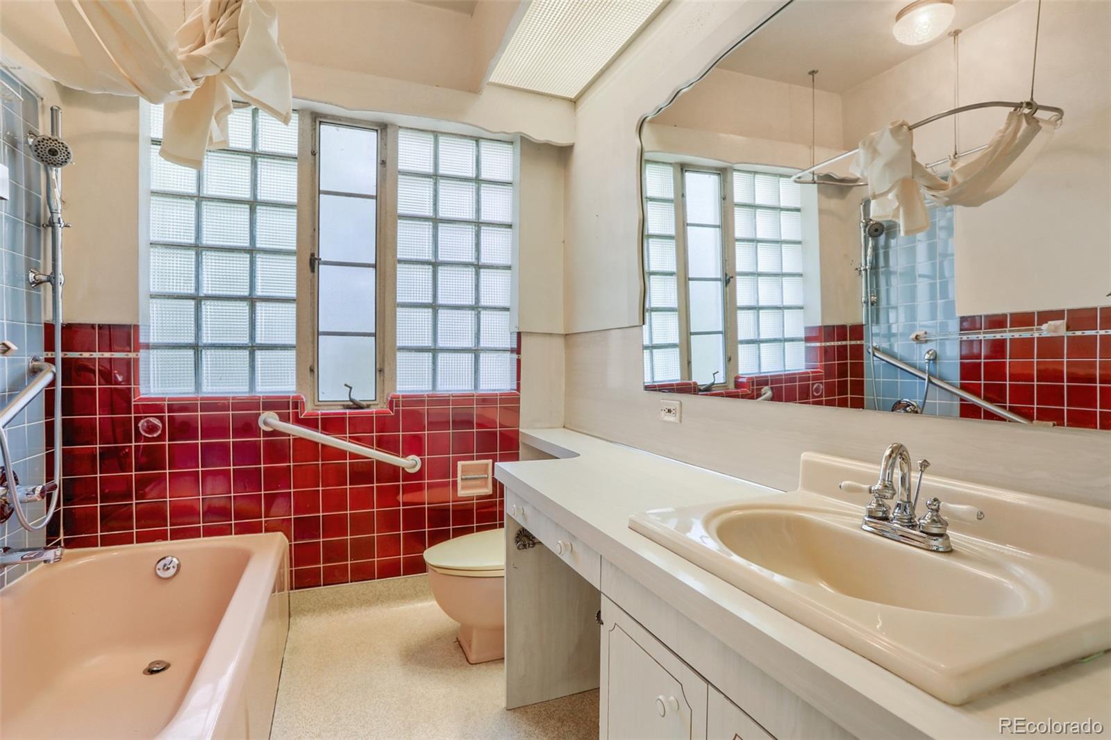 MLS Image #25 for 684 n downing street,denver, Colorado