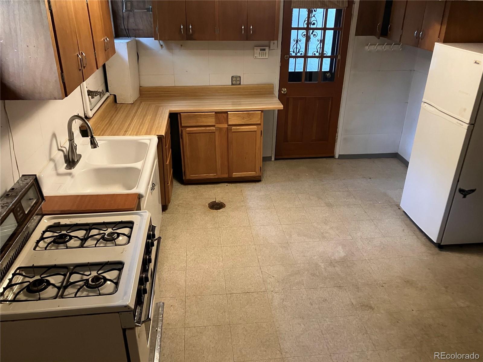 MLS Image #26 for 684 n downing street,denver, Colorado