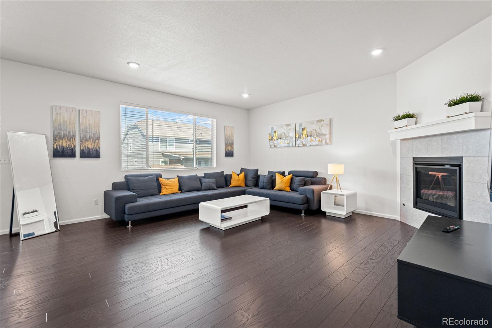 MLS Image #4 for 451 s nucla street,aurora, Colorado