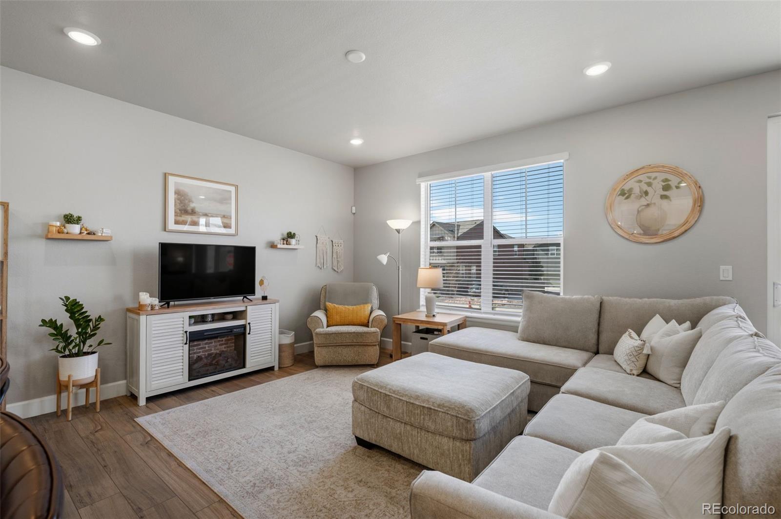 MLS Image #9 for 8073  monte vista circle,littleton, Colorado