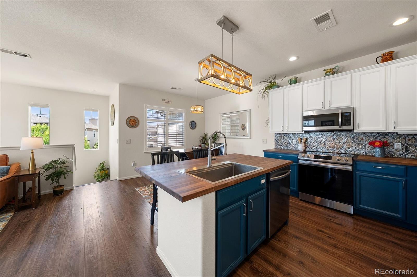 MLS Image #13 for 12990  grant circle c,thornton, Colorado