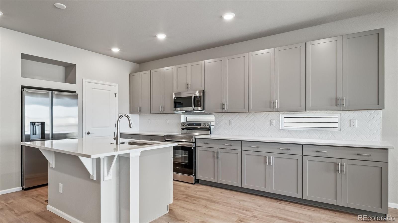 MLS Image #5 for 17598 e 103rd dr. ,commerce city, Colorado