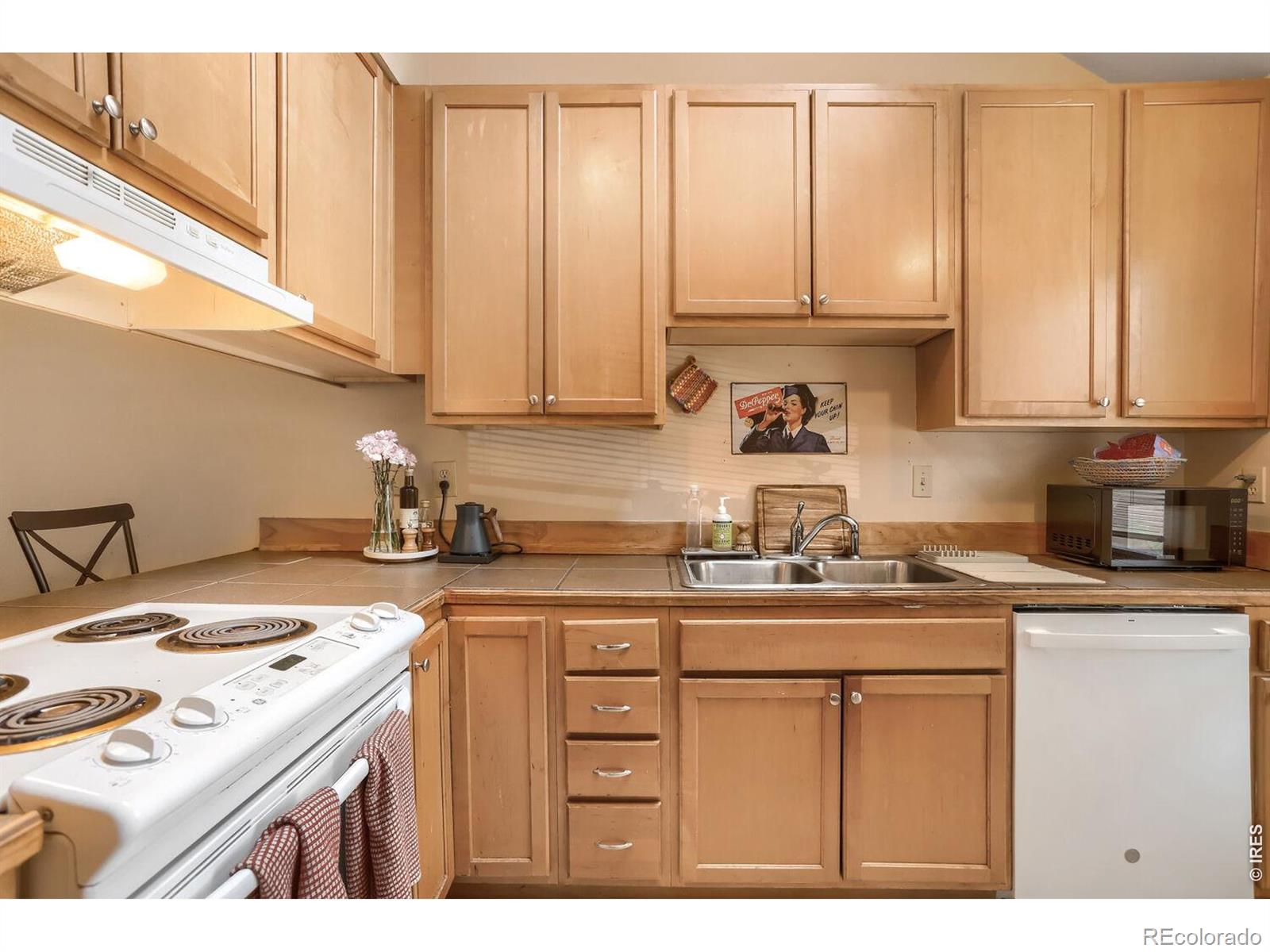 MLS Image #15 for 3131  bell drive,boulder, Colorado