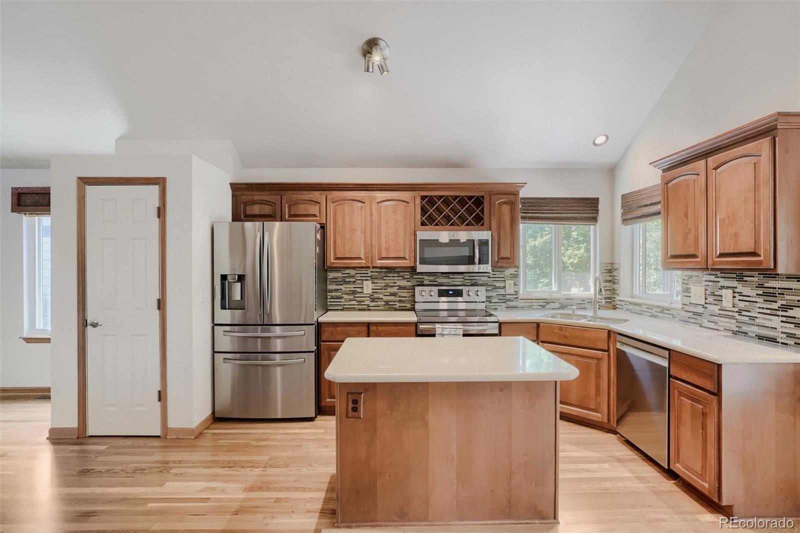 MLS Image #7 for 2557 w 110th avenue,denver, Colorado