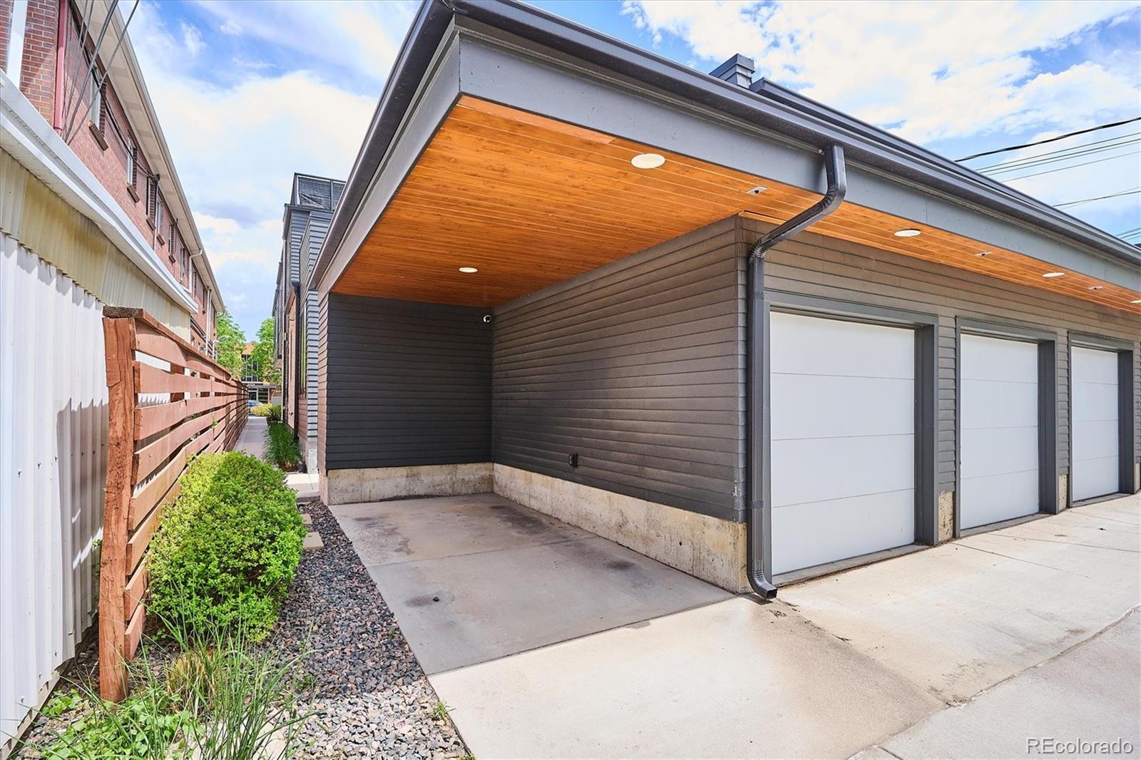 MLS Image #27 for 2061 s milwaukee street,denver, Colorado