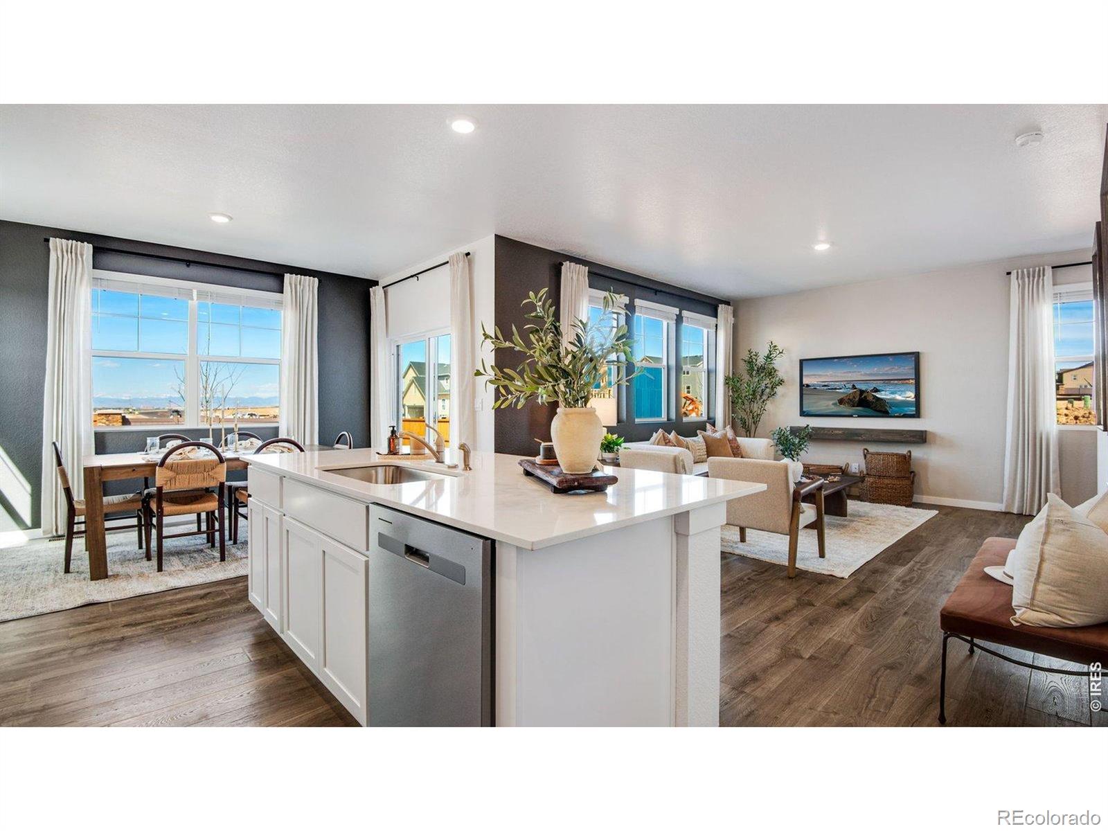 MLS Image #11 for 842  trumpet lane,windsor, Colorado