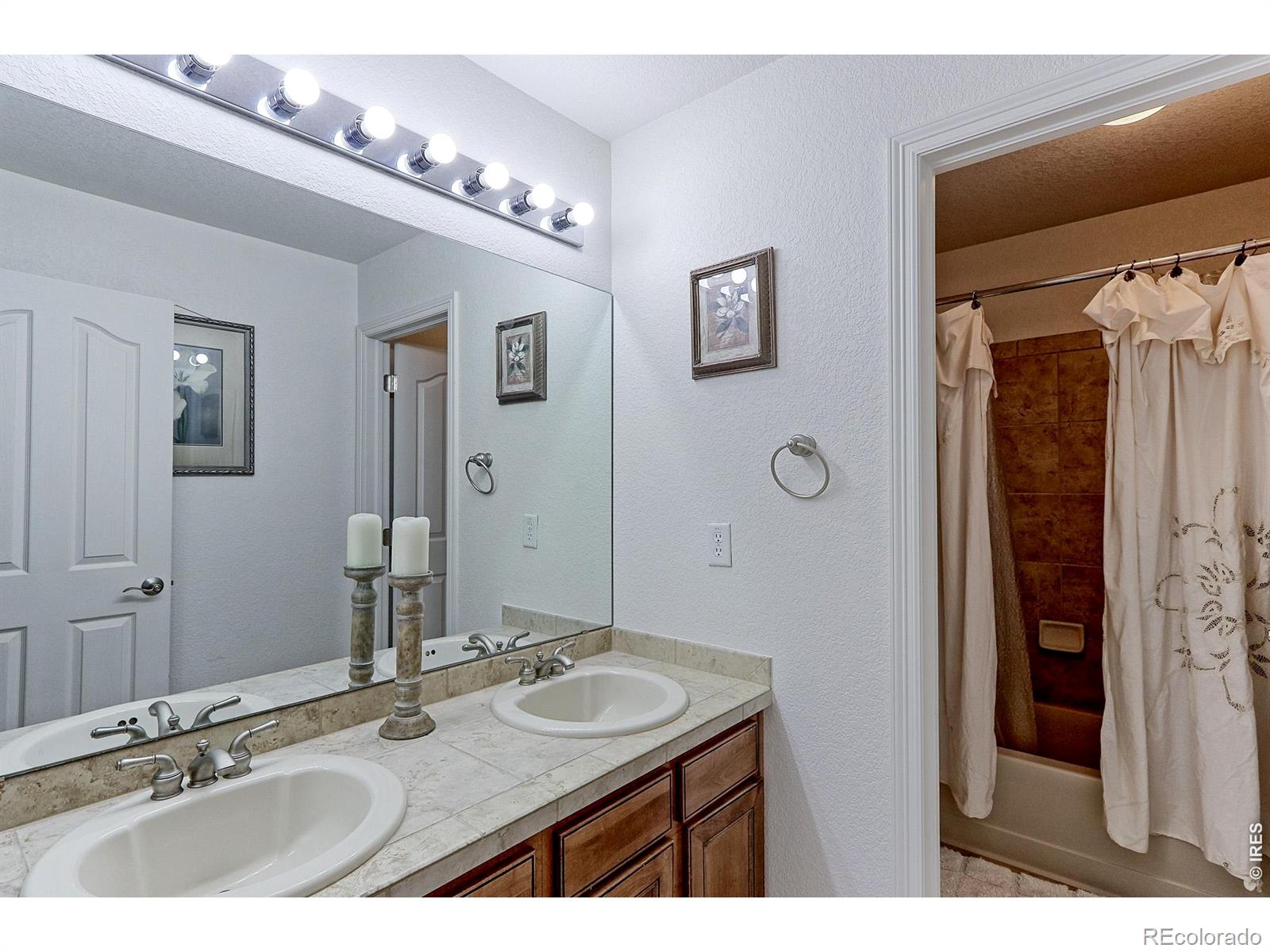 MLS Image #25 for 12543  locust way,thornton, Colorado