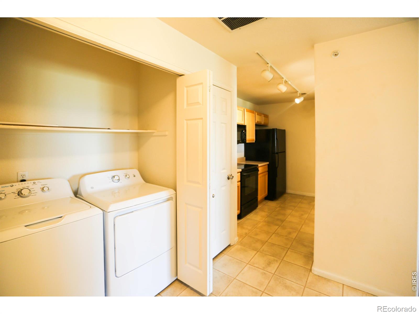 MLS Image #21 for 5255  memphis street,denver, Colorado