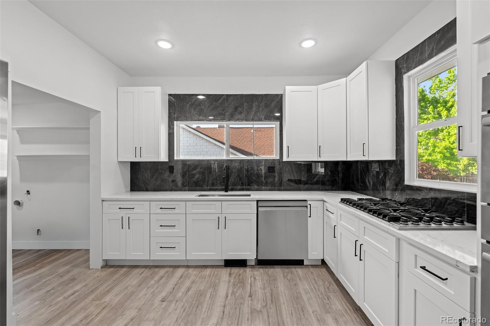 MLS Image #10 for 5755 w 43rd avenue,denver, Colorado
