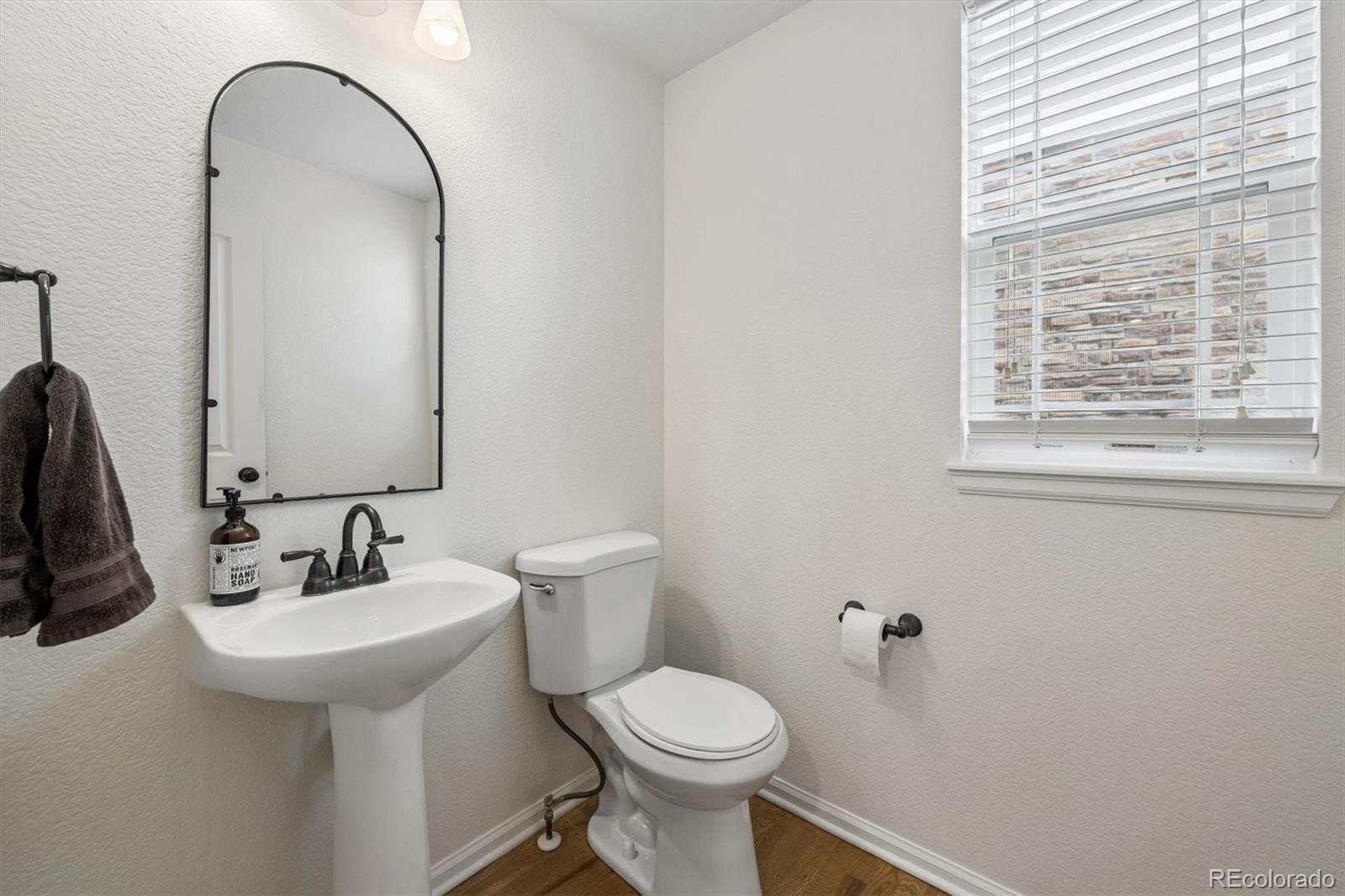 MLS Image #12 for 23520 e portland way,aurora, Colorado