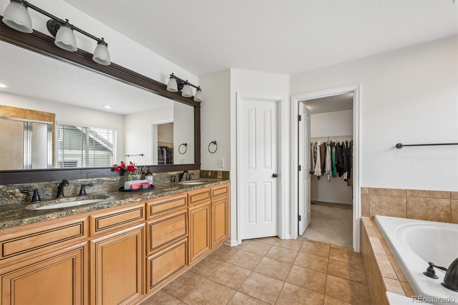 MLS Image #14 for 23520 e portland way,aurora, Colorado