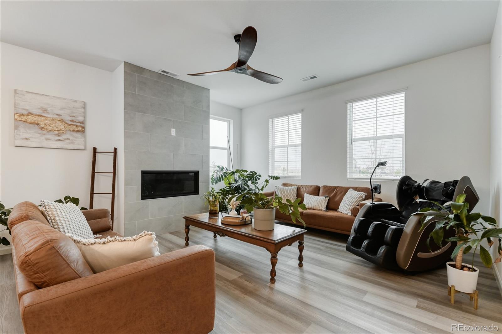 MLS Image #11 for 2922  nectar street,strasburg, Colorado