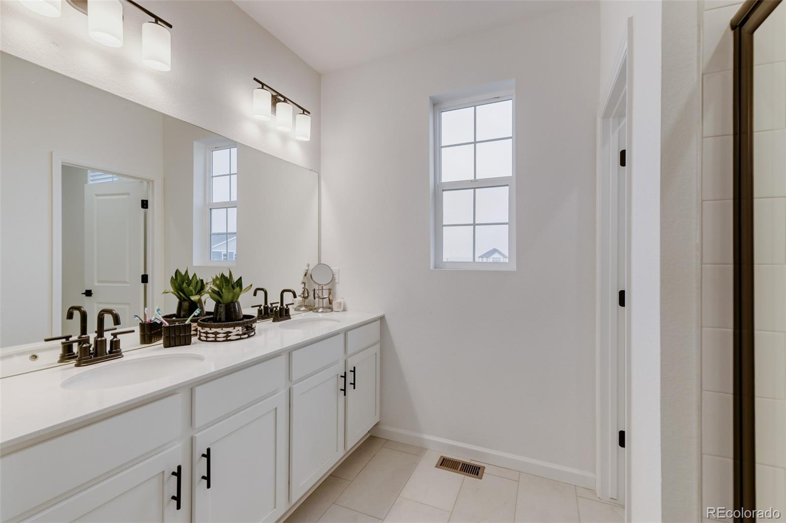 MLS Image #26 for 2922  nectar street,strasburg, Colorado