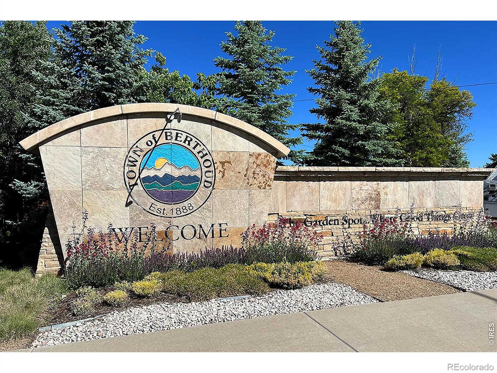 MLS Image #35 for 837  5th street,berthoud, Colorado