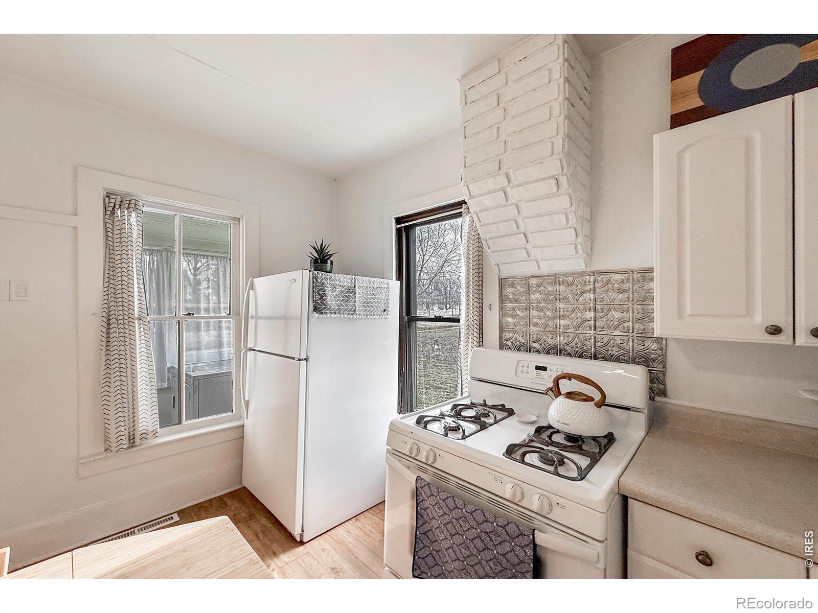 MLS Image #6 for 837  5th street,berthoud, Colorado