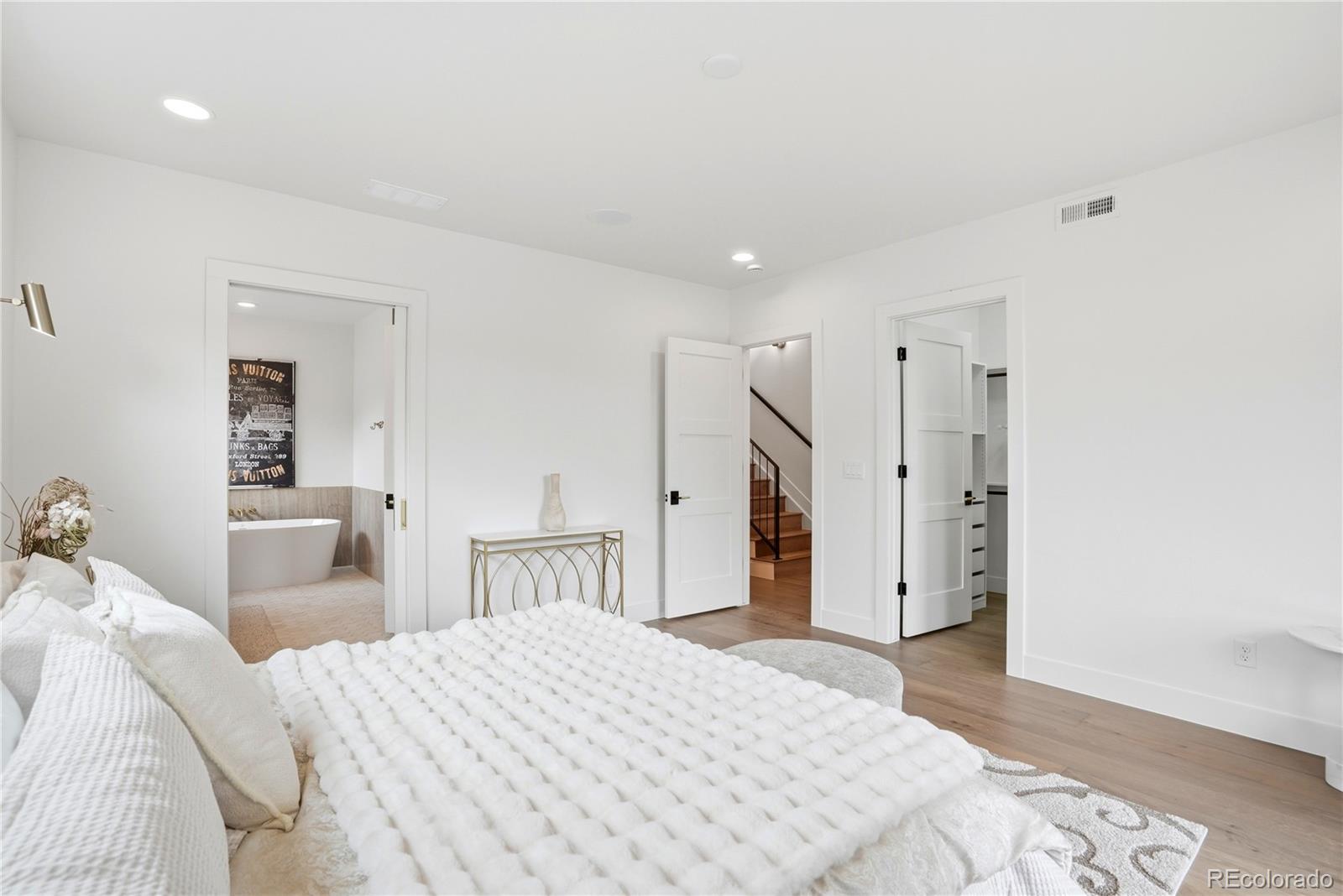 MLS Image #23 for 245 s emerson street,denver, Colorado