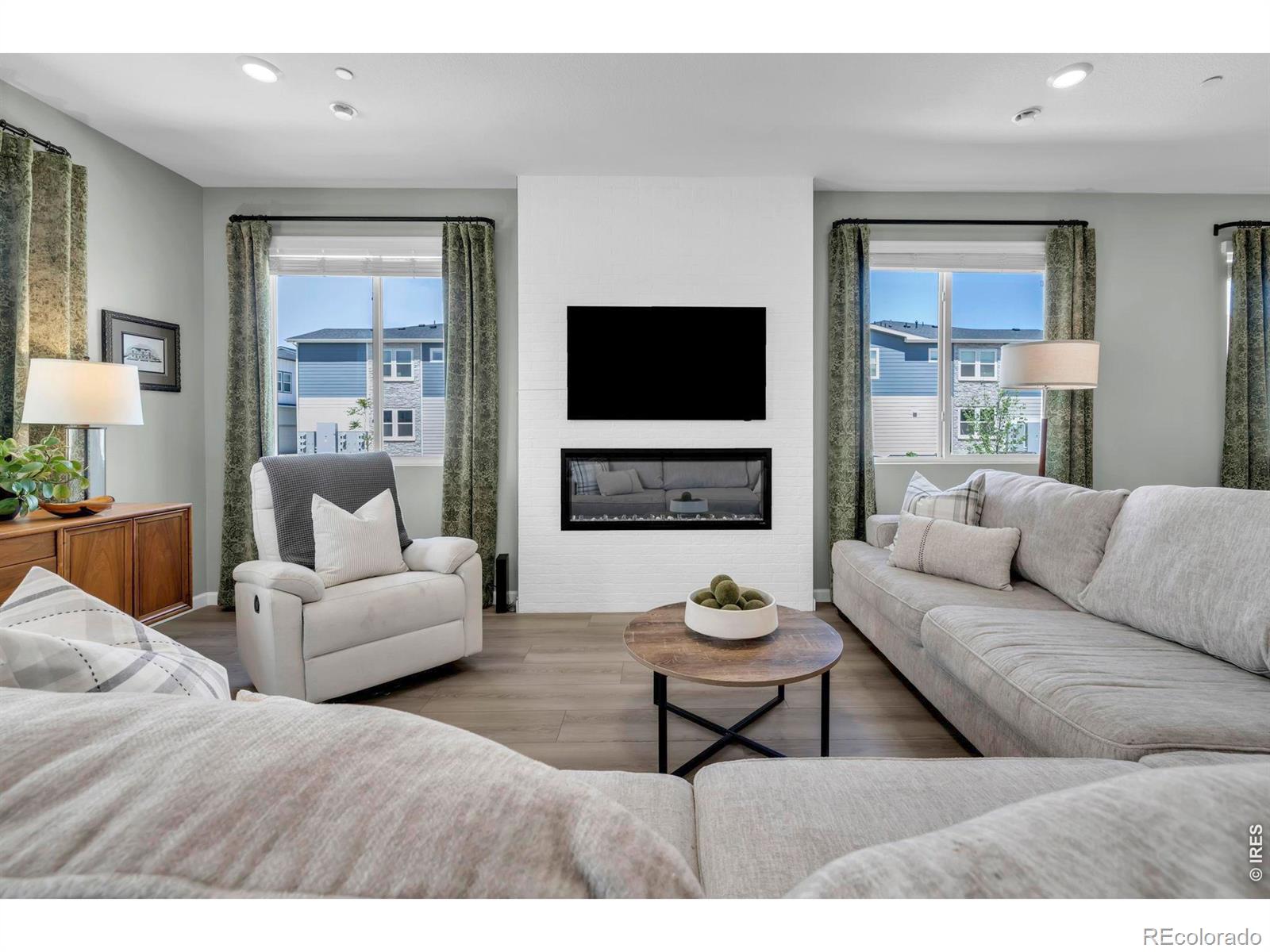 MLS Image #4 for 2718  bear springs circle,longmont, Colorado