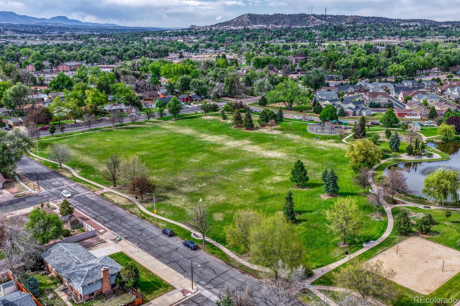 MLS Image #41 for 2619  farragut circle,colorado springs, Colorado