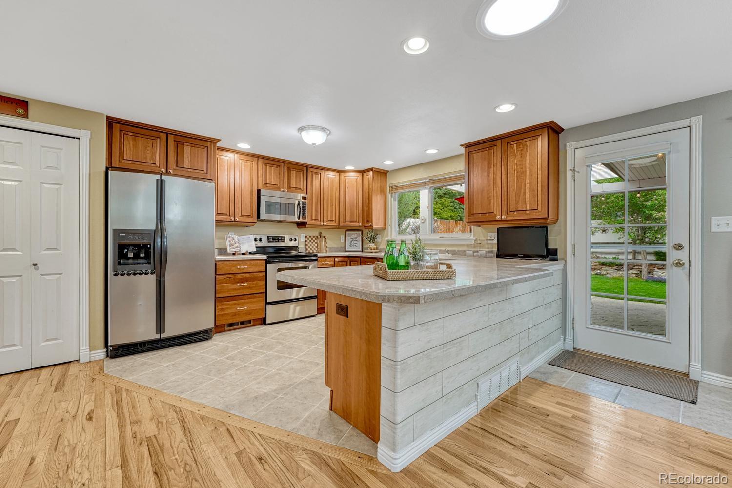 MLS Image #7 for 2619  farragut circle,colorado springs, Colorado