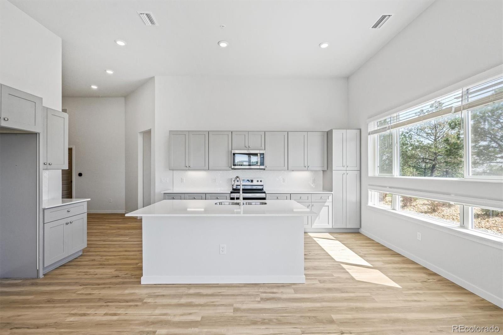 MLS Image #0 for 483  interlocken boulevard 105,broomfield, Colorado
