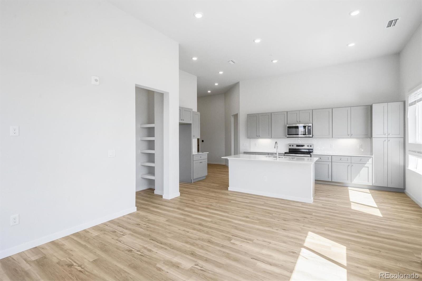 MLS Image #7 for 483  interlocken boulevard 105,broomfield, Colorado