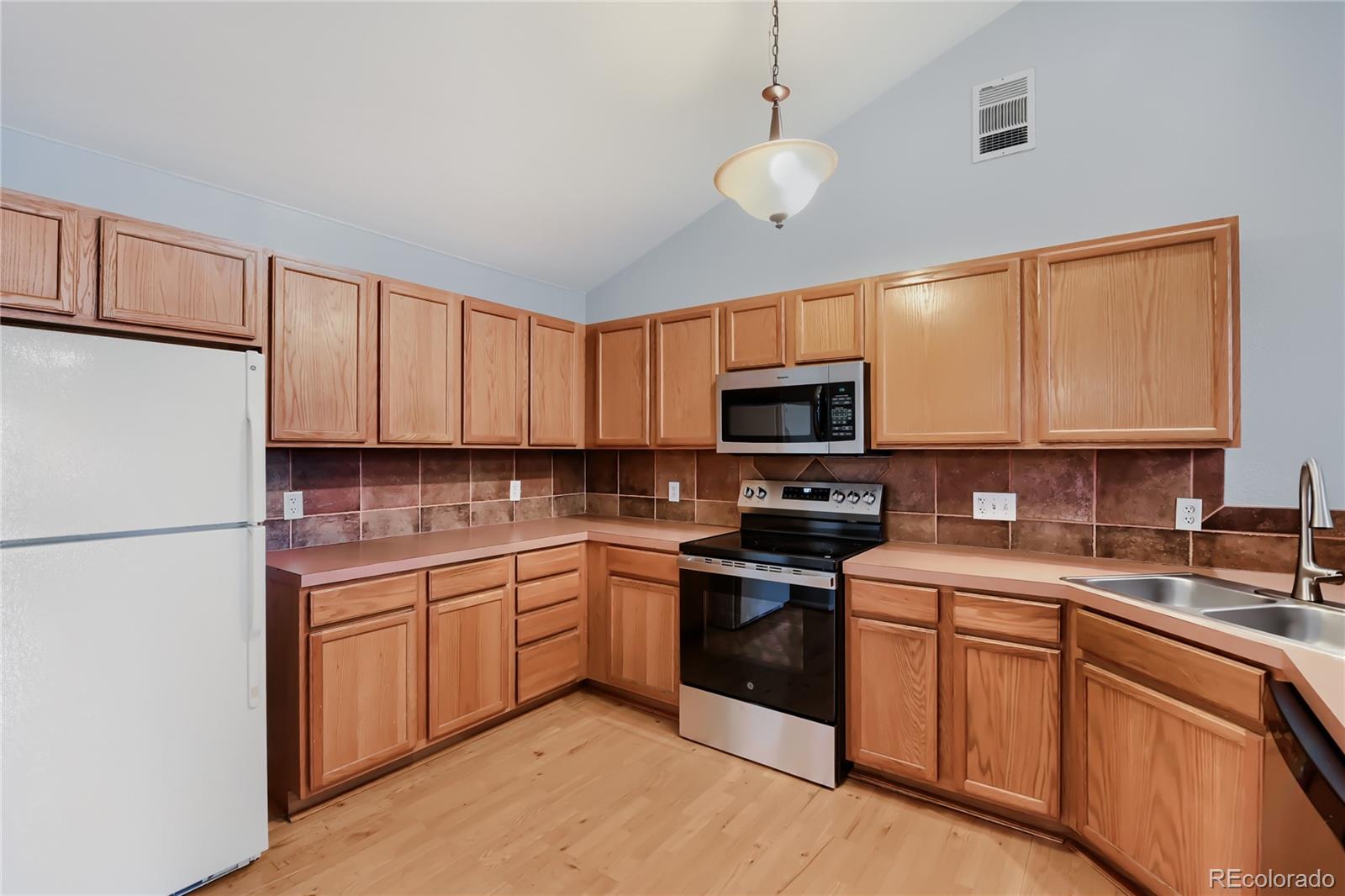 MLS Image #11 for 3252 e 103rd drive,thornton, Colorado