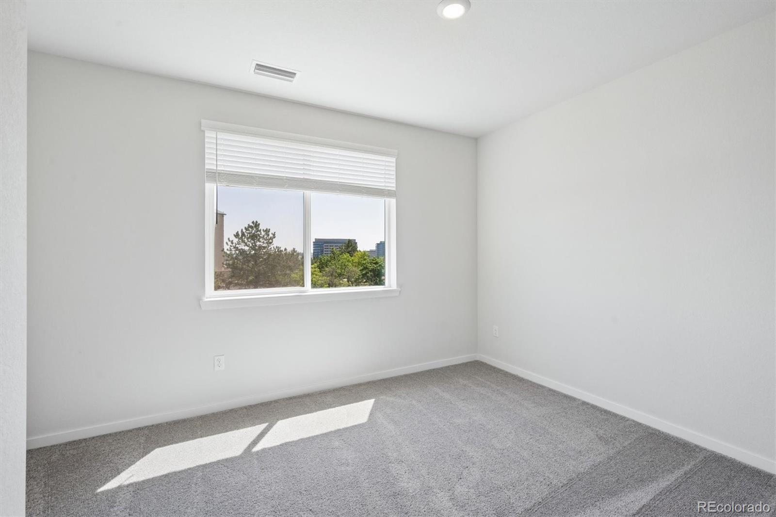 MLS Image #4 for 483  interlocken boulevard 201,broomfield, Colorado