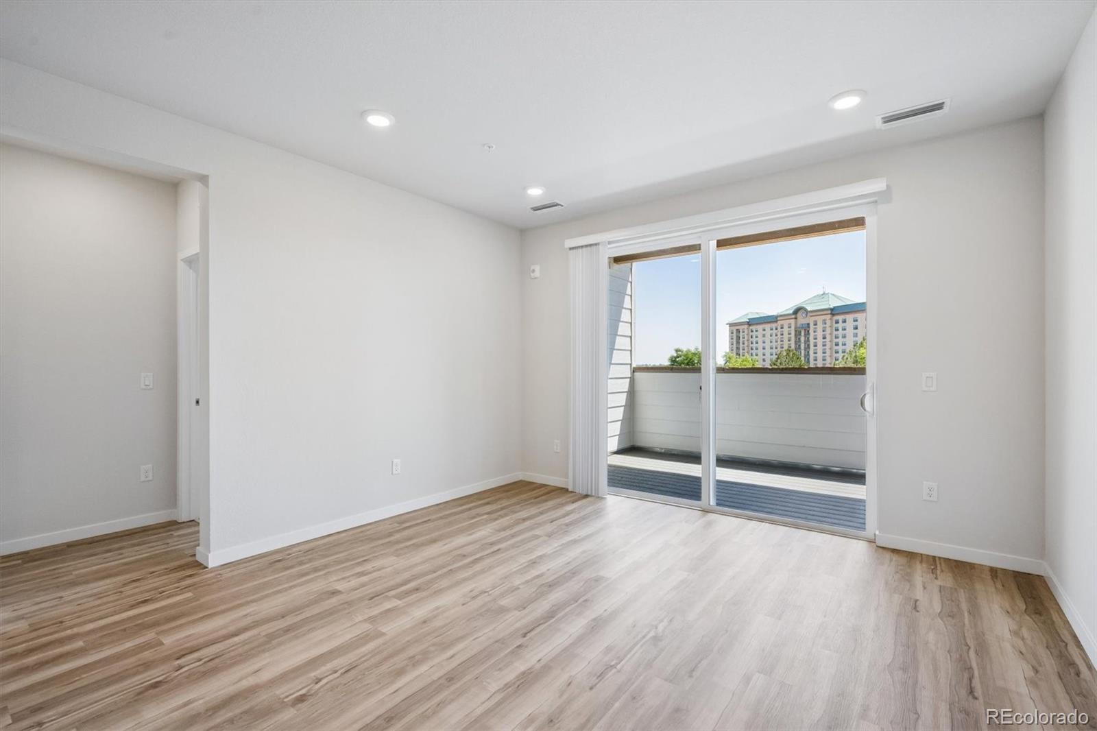 MLS Image #9 for 483  interlocken boulevard 201,broomfield, Colorado