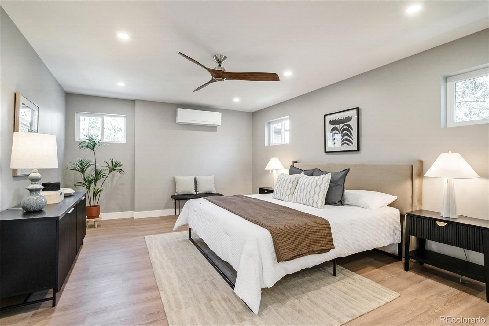 MLS Image #13 for 2323 n niagara street,denver, Colorado