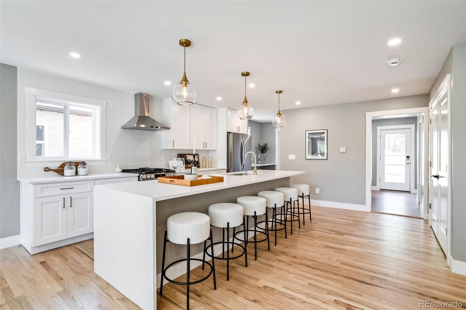 MLS Image #2 for 2323 n niagara street,denver, Colorado
