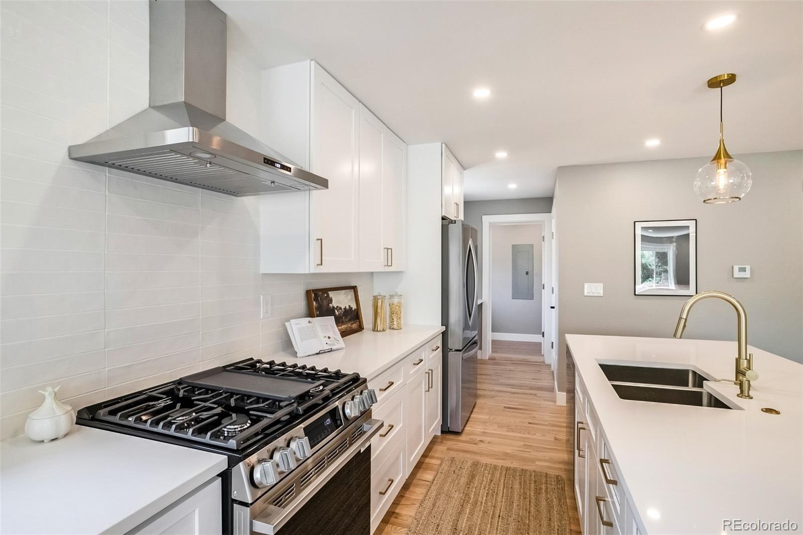 MLS Image #29 for 2323 n niagara street,denver, Colorado