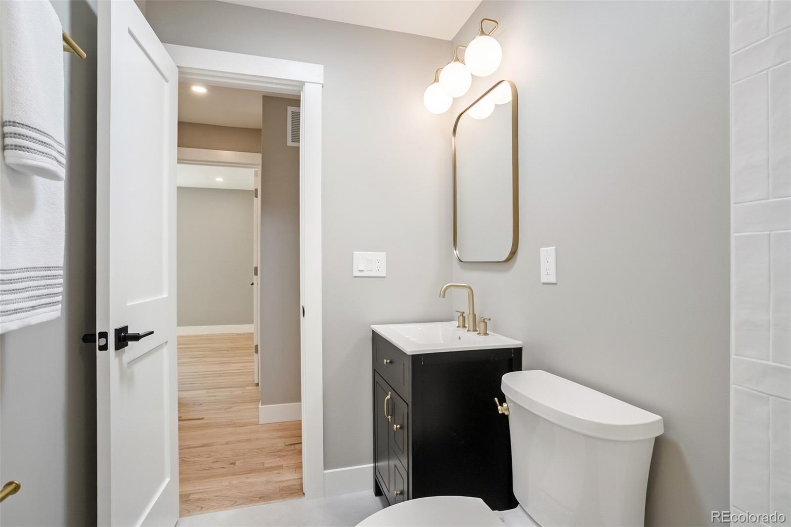 MLS Image #3 for 2323 n niagara street,denver, Colorado