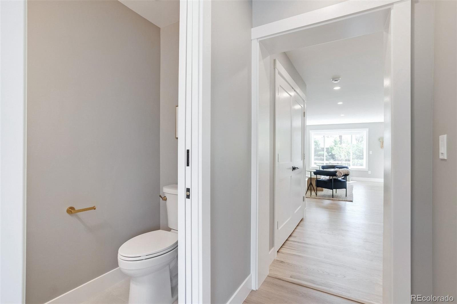 MLS Image #8 for 2323 n niagara street,denver, Colorado