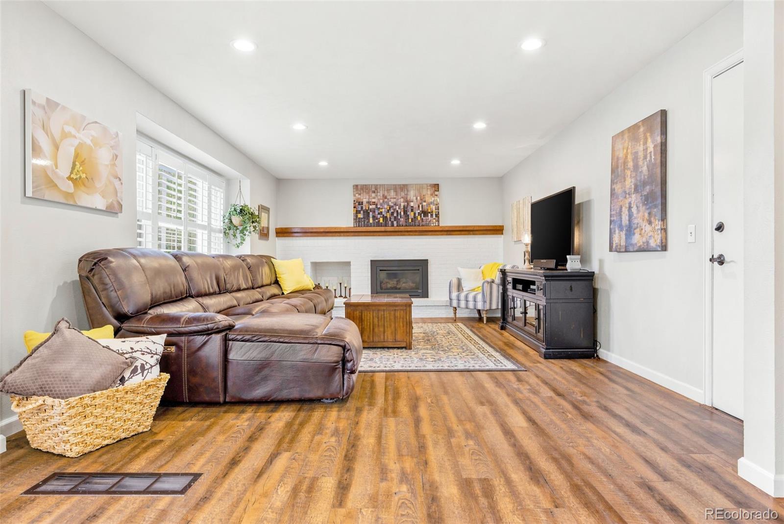MLS Image #11 for 14492 w 70th place,arvada, Colorado