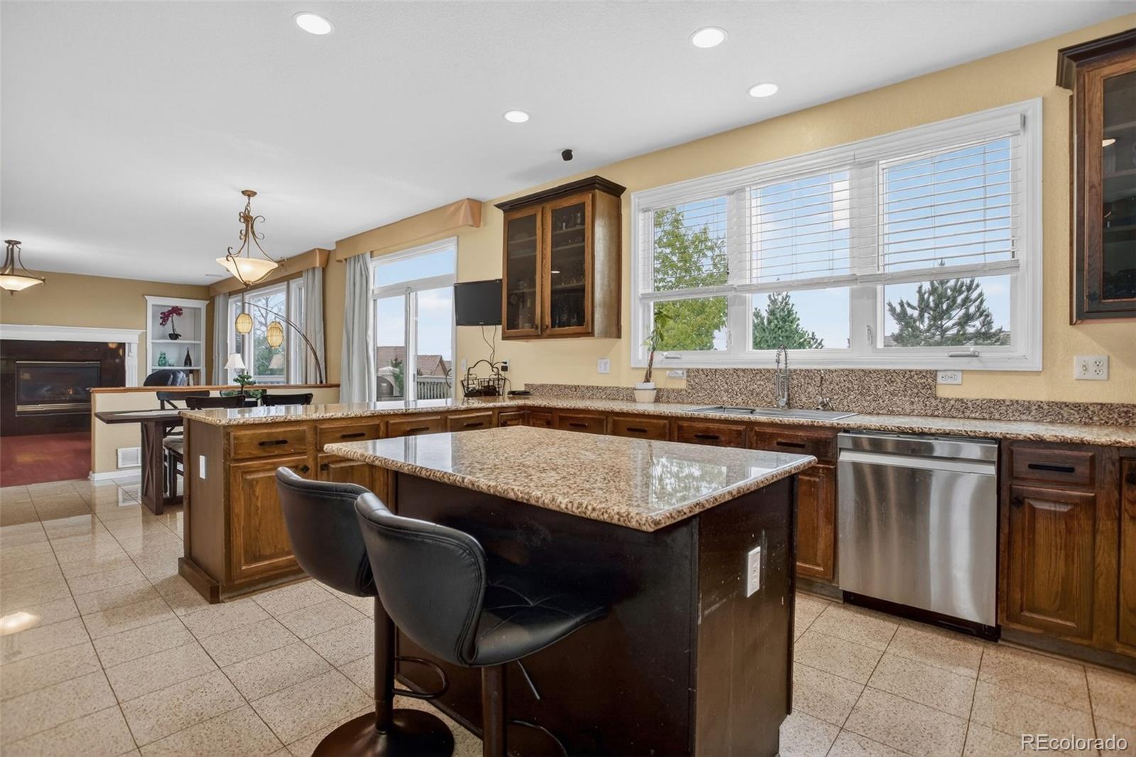 MLS Image #10 for 6103 s kalispell street,aurora, Colorado