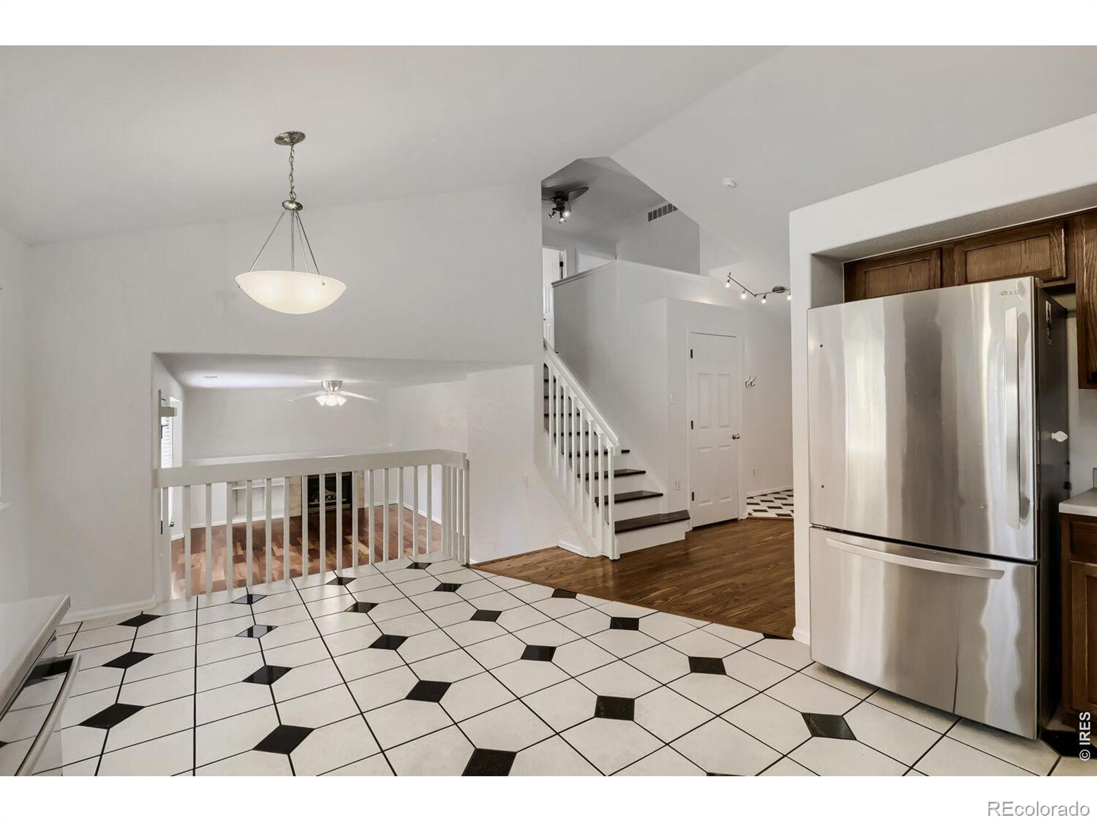 MLS Image #2 for 1633  deerwood drive,longmont, Colorado