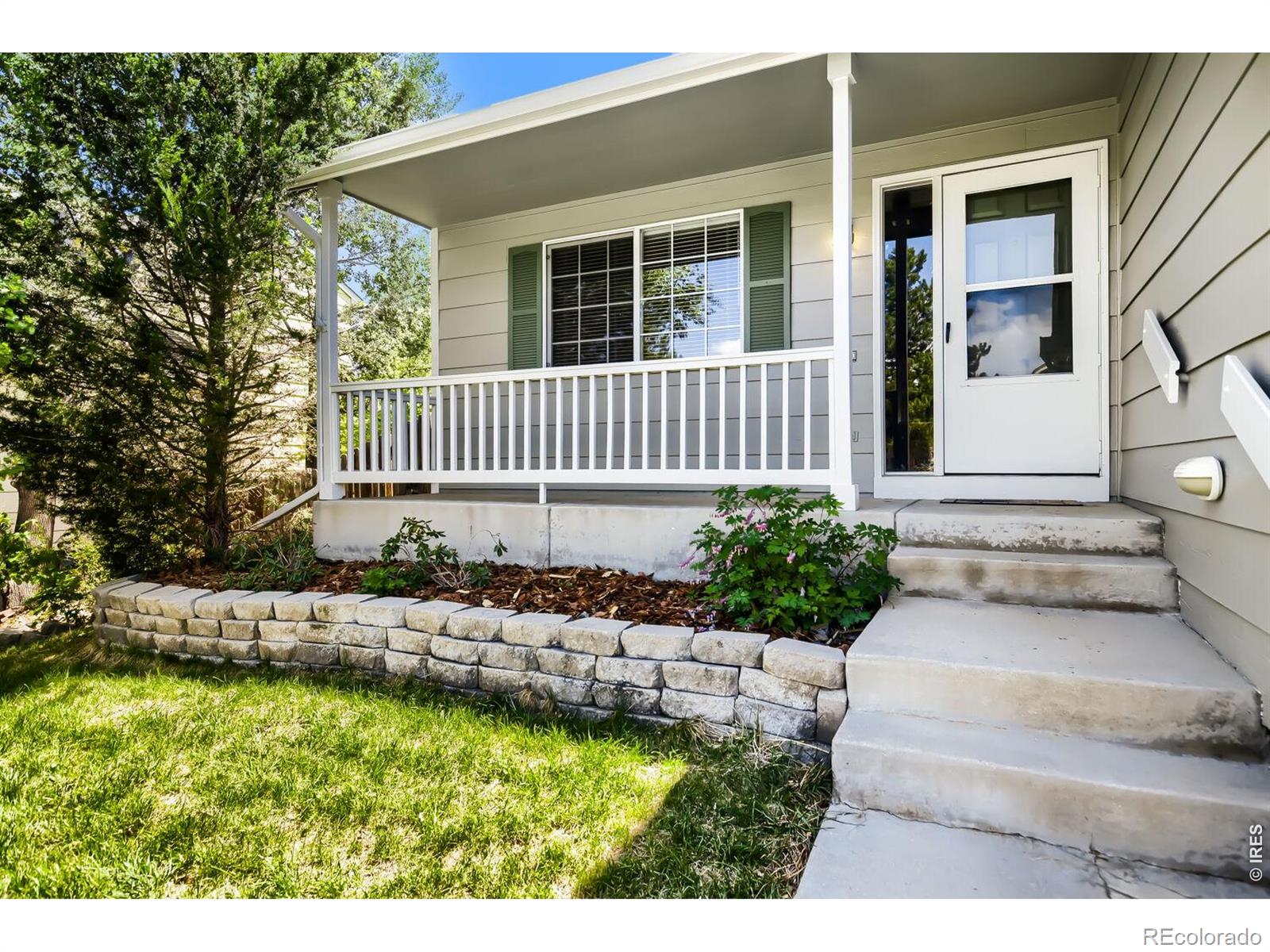 MLS Image #3 for 1633  deerwood drive,longmont, Colorado