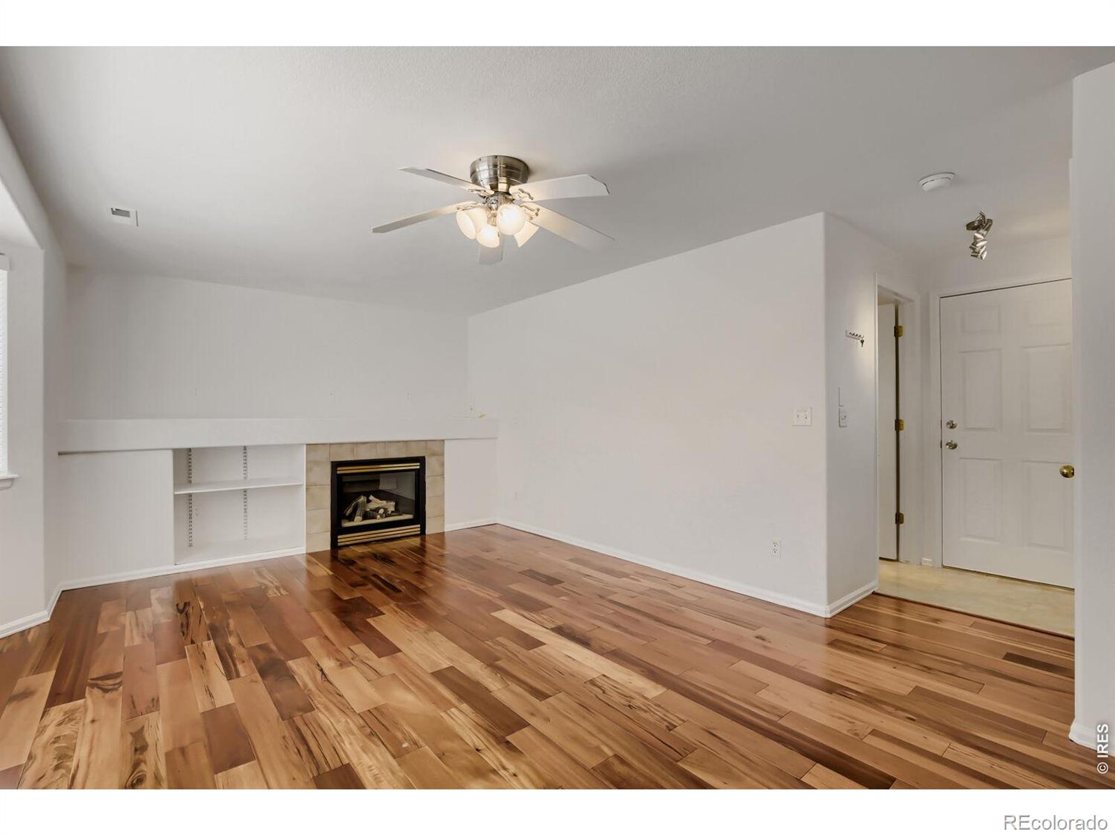 MLS Image #5 for 1633  deerwood drive,longmont, Colorado