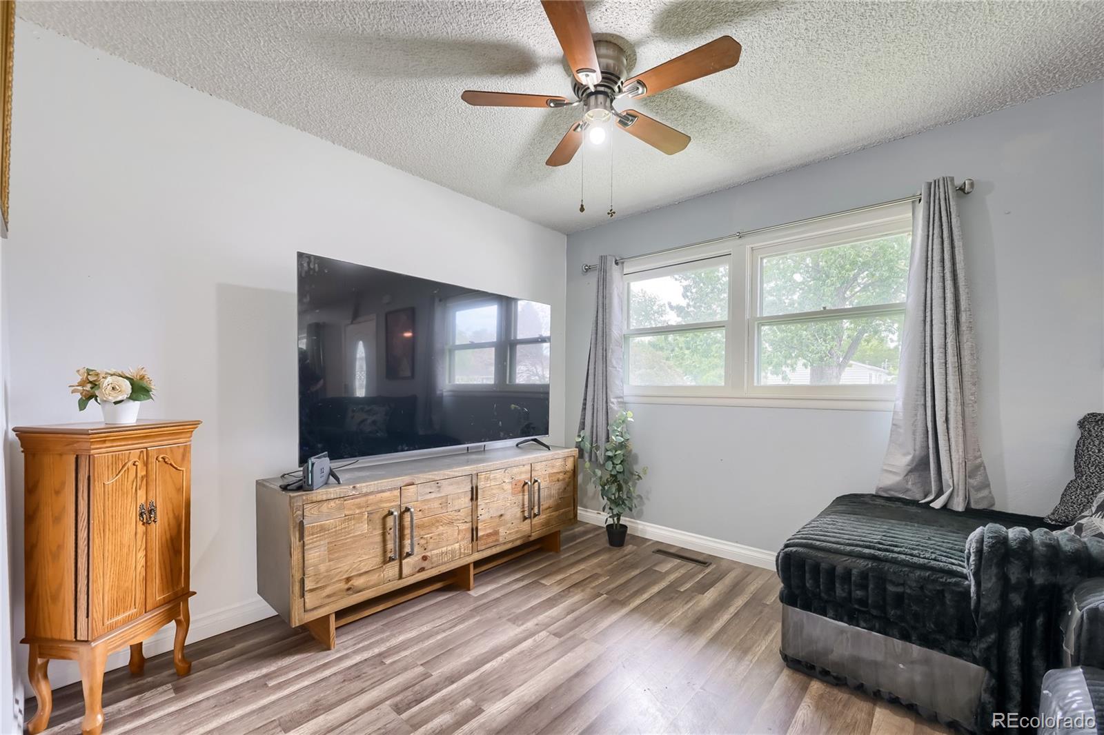 MLS Image #3 for 3130 e la salle street,colorado springs, Colorado